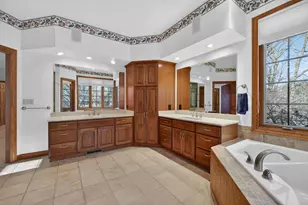 29 Timber Ridge Dr, Coal Valley, IL 61240 - Photo 40