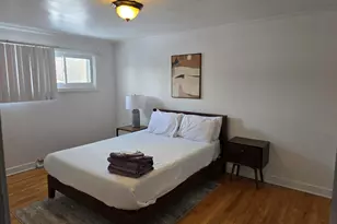 7014 N Kilbourn Ave, Lincolnwood, IL 60712 - Photo 10