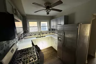 8917 S Elizabeth St, Chicago, IL 60620 - Photo 8