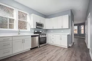 4107 W Cermak Rd, Chicago, IL 60623 - Photo 2