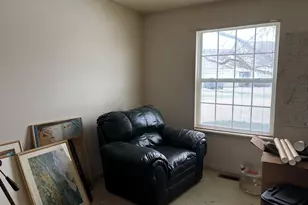 [Address not provided], Elgin, IL 60120 - Photo 4