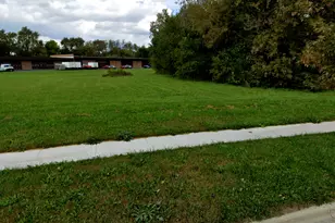 1782 Cumberland Pkwy, Algonquin, IL 60102 - Photo 1