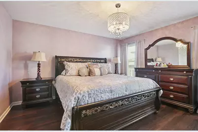 639 W Comstock Avenue, Elmhurst, IL 60126 - Photo 14