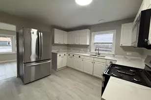 16 S Midland Ave, Mundelein, IL 60060 - Photo 14