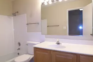 1227 S Old Wilke Rd, Arlington Heights, IL 60005 - Photo 12