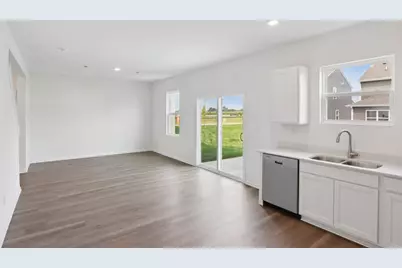 1250 Linden Terrace, Hampshire, IL 60140 - Photo 6