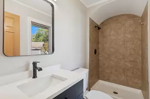 1900 Burr Oak Ln, Lindenhurst, IL 60046 - Photo 10