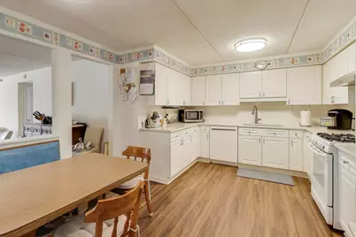 3940 W Bryn Mawr #310, Chicago, IL 60659 - Photo 14