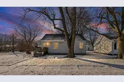 110 W Oak Street, Paxton, IL 60957 - Photo 1