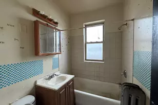 605 E 80th St, Chicago, IL 60619 - Photo 8
