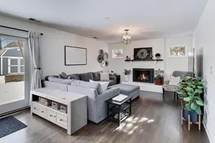 1110 Cedar Creek Dr, Lake Zurich, IL 60047 - Photo 14