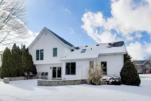 1110 Cedar Creek Dr, Lake Zurich, IL 60047 - Photo 38