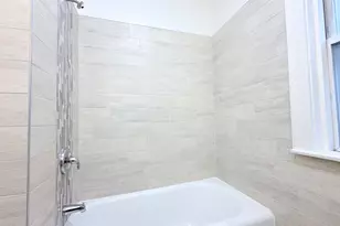 8216 S Maryland Ave, Chicago, IL 60619 - Photo 34