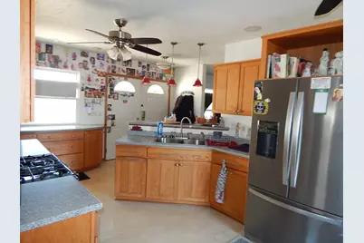 5002 N Pine Street, Davenport, IA 52806 - Photo 36