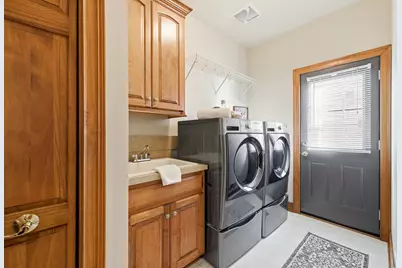 207 Long Beach Road, Oswego, IL 60543 - Photo 14