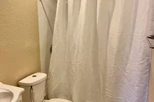 261 S Longwood Dr, Kankakee, IL 60901 - Photo 10