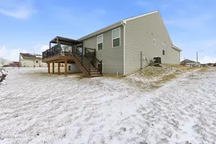 4814 W Millbrook Circle, Yorkville, IL 60560 - Photo 8