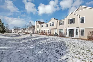 6526 Marble Ln, Carpentersville, IL 60110 - Photo 28