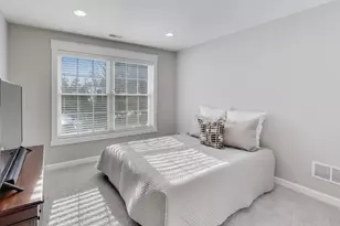 [Address not provided], Northbrook, IL 60062 - Photo 34