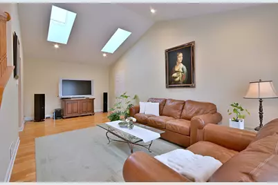 693 Le Parc Circle, Buffalo Grove, IL 60089 - Photo 4