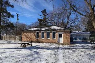 209 N Maple St, Grant Park, IL 60940 - Photo 26