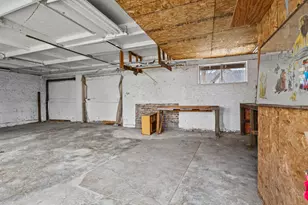 209 N Maple St, Grant Park, IL 60940 - Photo 26