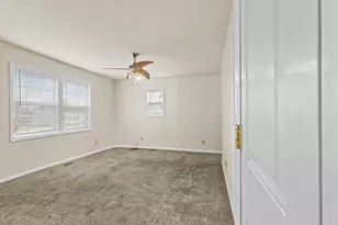 209 N Maple St, Grant Park, IL 60940 - Photo 14