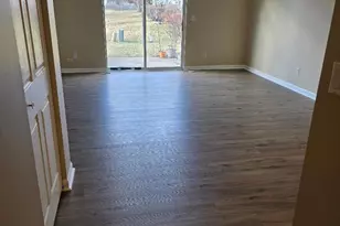 1415 Cottonwood Trail, Yorkville, IL 60560 - Photo 8