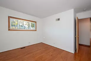 424 Woodland Ave, Wauconda, IL 60084 - Photo 16