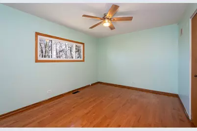 424 Woodland Avenue, Wauconda, IL 60084 - Photo 12