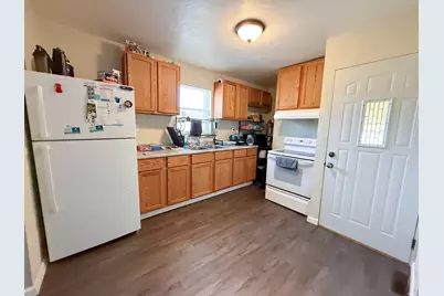 1001 W 9th Street, Sterling, IL 61081 - Photo 8