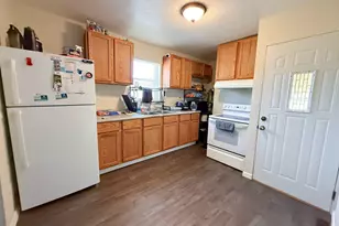 1001 W 9th St, Sterling, IL 61081 - Photo 8