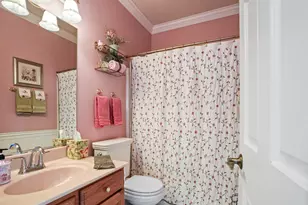 226 Glenbrook Ct, Gilberts, IL 60136 - Photo 8