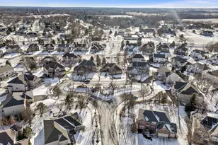 226 Glenbrook Ct, Gilberts, IL 60136 - Photo 42