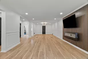 9237 S Justine St, Chicago, IL 60620 - Photo 2