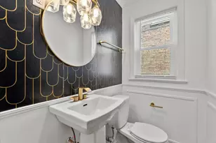 9237 S Justine St, Chicago, IL 60620 - Photo 10