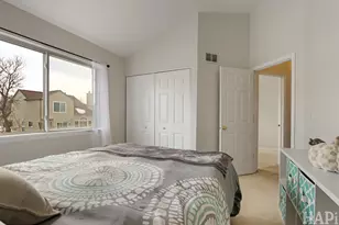 49 W Dahlia Ln, Round Lake Beach, IL 60073 - Photo 18