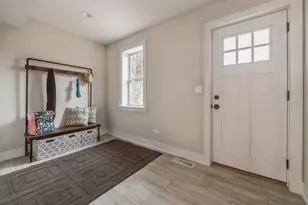 5311 W Belle Plaine Ave, Chicago, IL 60641 - Photo 18