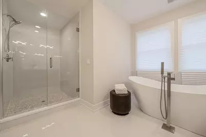 5311 W Belle Plaine Avenue, Chicago, IL 60641 - Photo 26