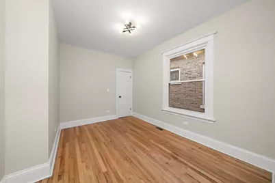 7955 S Colfax Avenue, Chicago, IL 60617 - Photo 10