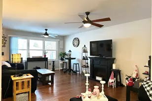 490 Meadows Rd N, Bourbonnais, IL 60914 - Photo 2