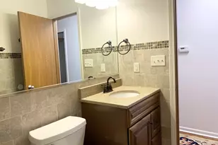 490 Meadows Rd N, Bourbonnais, IL 60914 - Photo 16