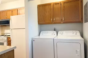 490 Meadows Rd N, Bourbonnais, IL 60914 - Photo 8