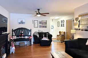 490 Meadows Rd N, Bourbonnais, IL 60914 - Photo 2