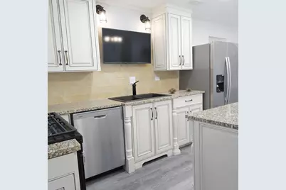 628 Mohawk Drive, Round Lake Heights, IL 60073 - Photo 4