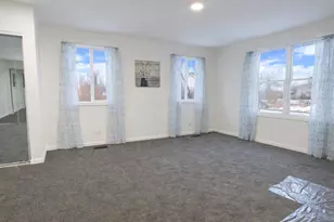 628 Mohawk Dr, Round Lake Heights, IL 60073 - Photo 6