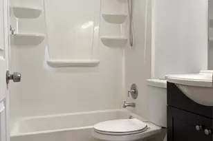 901 Van Buren Ct, Vernon Hills, IL 60061 - Photo 16