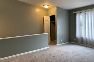 901 Van Buren Ct, Vernon Hills, IL 60061 - Photo 4