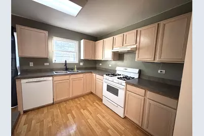 49 Waterbury Circle, Oswego, IL 60543 - Photo 4