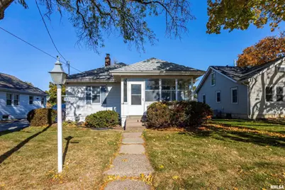 3117 25th Avenue, Rock Island, IL 61201 - Photo 2